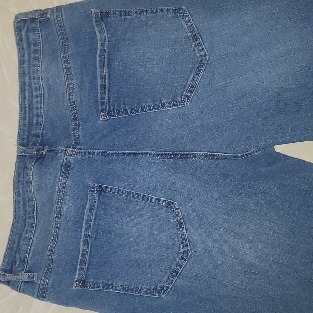 Versona Jeans - Picture 5 of 10